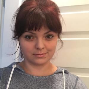 Meet your Posher, Eva-joyce